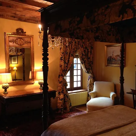 Le Vieux Chateau B&B 3* Le Renouard