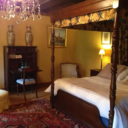 לינה וארוחת בוקר Le Vieux Chateau B&B Le Renouard