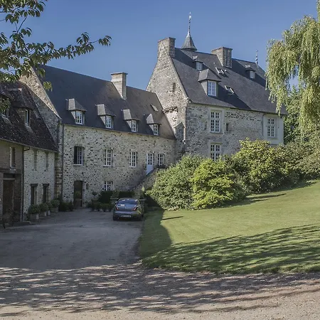 Le Vieux Chateau B&B לינה וארוחת בוקר 3*