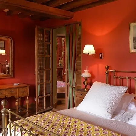 Le Vieux Chateau B&B 3* Le Renouard
