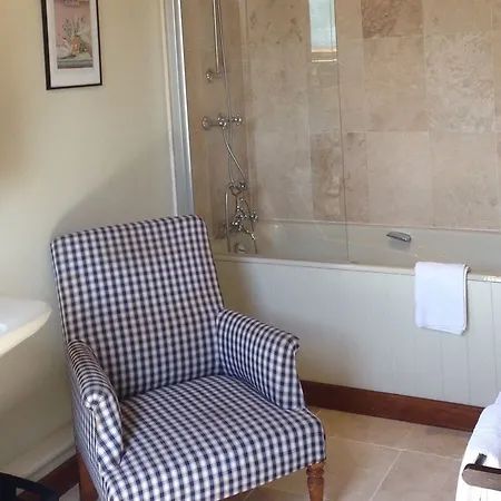 Le Vieux Chateau B&B 3* Le Renouard