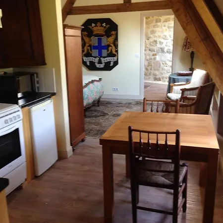 Le Vieux Chateau B&B 3* Le Renouard