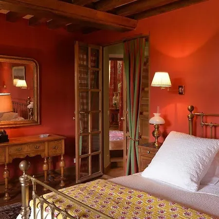 Le Vieux Chateau B&B 3* Le Renouard